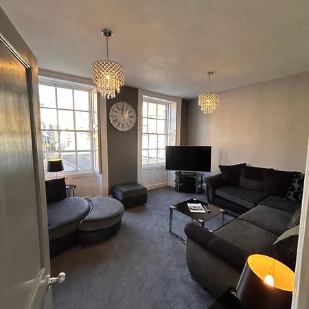 No1 Townhouse - Luxury Spacious 2 Bedroom Townhouse, Central Location Stamford Exterior foto