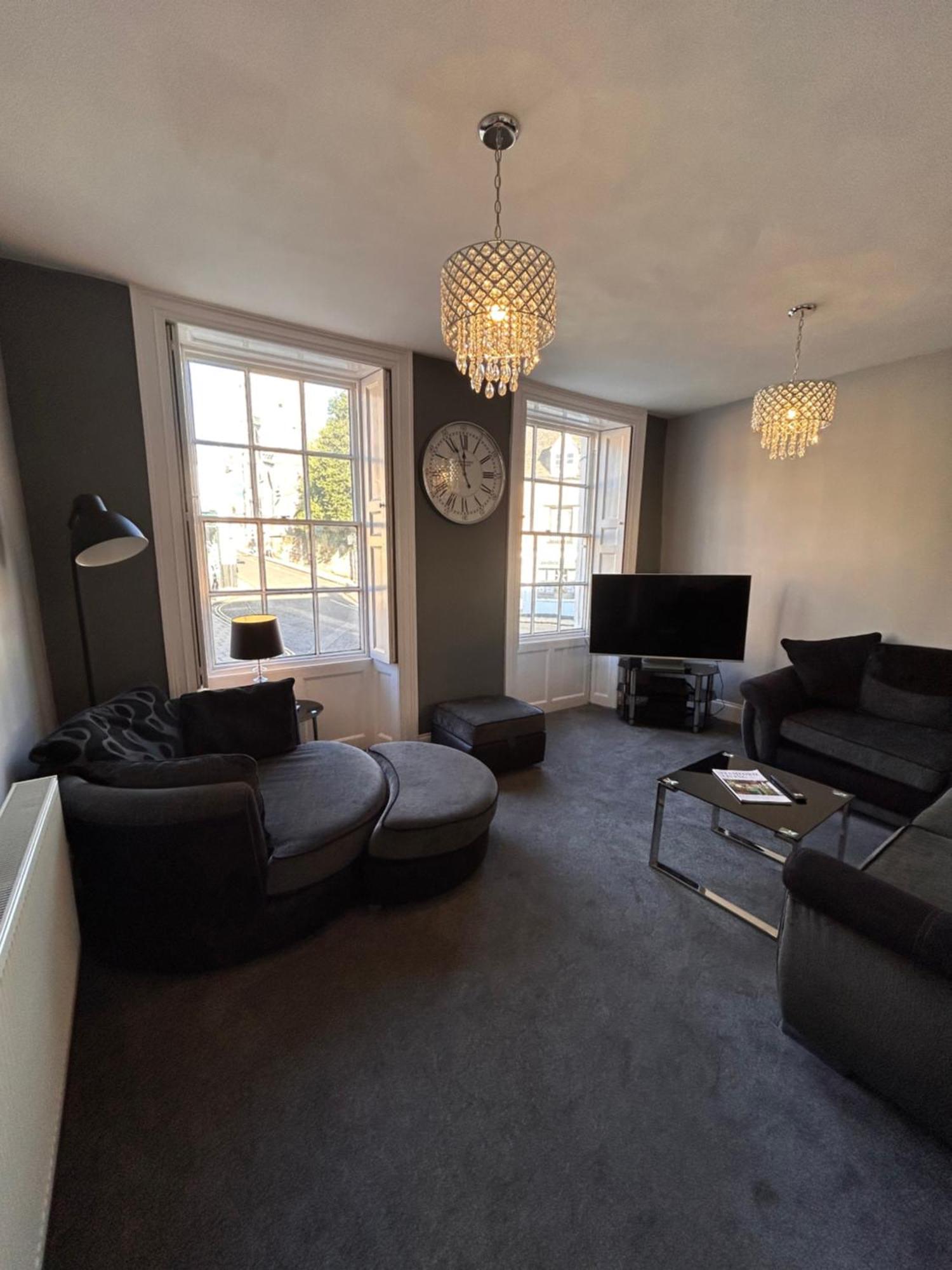 No1 Townhouse - Luxury Spacious 2 Bedroom Townhouse, Central Location Stamford Exterior foto