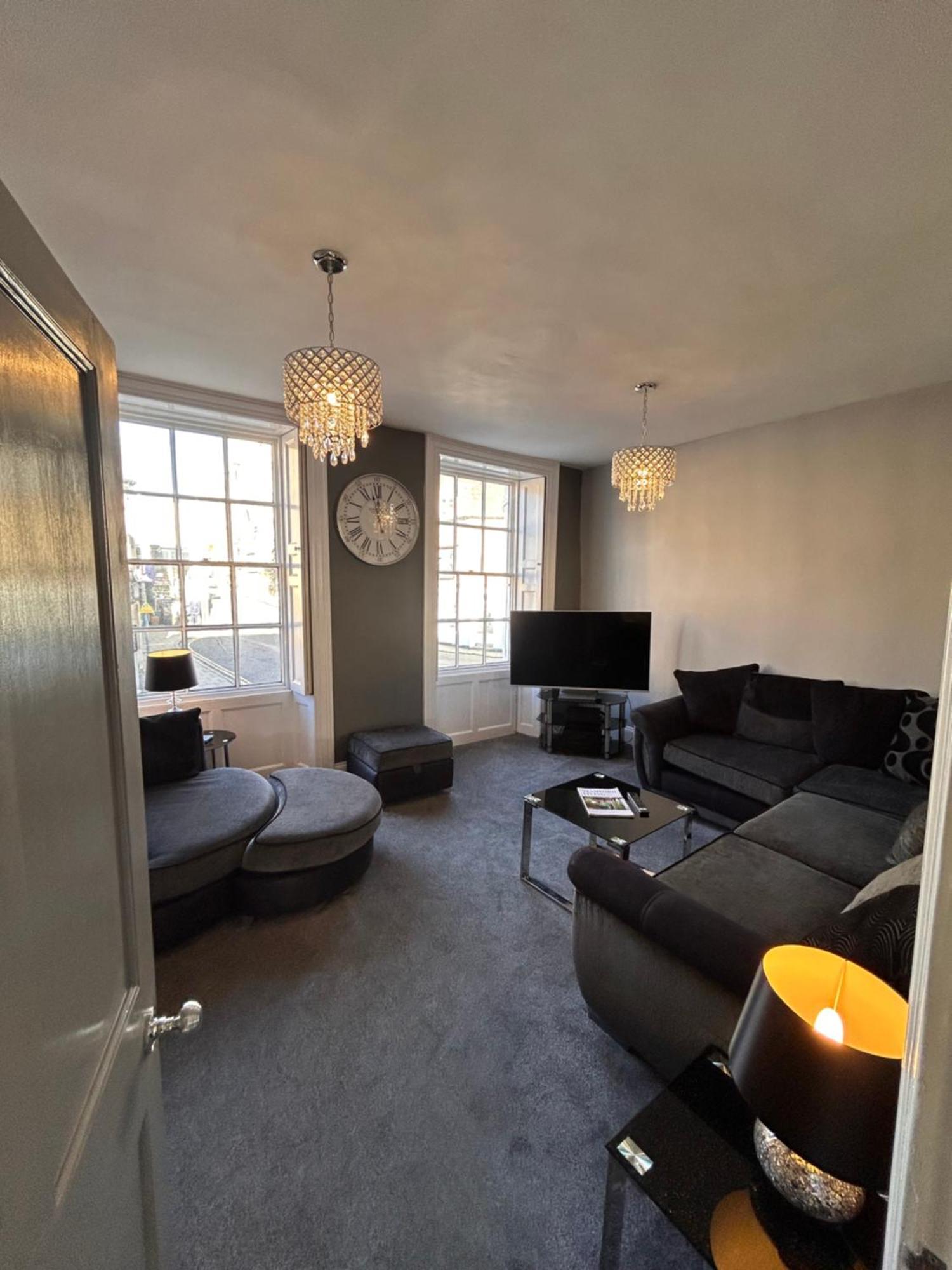 No1 Townhouse - Luxury Spacious 2 Bedroom Townhouse, Central Location Stamford Exterior foto